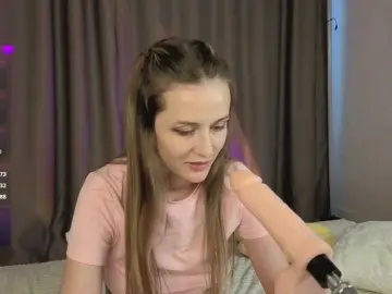 Bongacams Live Sex Cam of mirabelladoll1