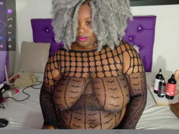 Bongacams Nude Webcam of ebony-NeighborMoans