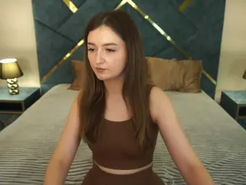 Bongacams Adult Webcam of CyrenaLuxe