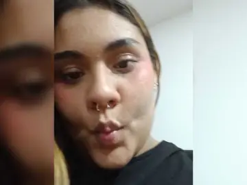 Bongacams Live Porn of AlannaRousse