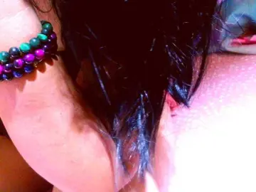 Bongacams Free Porn Cam of lucyLUxxx