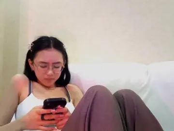 Bongacams Free Porn Cam of MyrleHenggeler