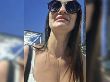 Bongacams Sex Cam of ALICEm