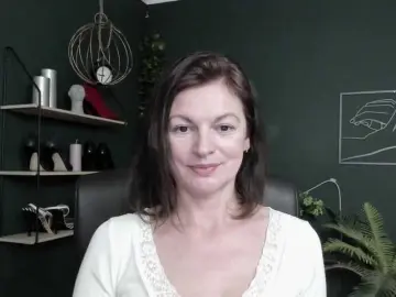 Bongacams Best live sex cam show of mrsVivian