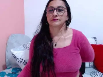 Bongacams Watch Live Sex Cams of KarinaSuarez1