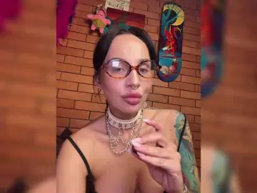 Bongacams Free Porn Cam of CosmoV1be