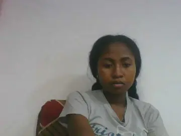 Bongacams Watch Live Sex Cams of Marinah1a