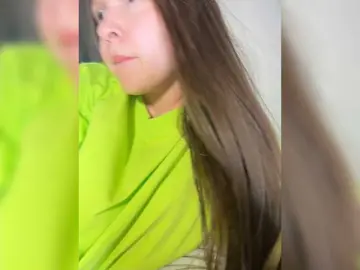 Bongacams Sex Cam of Cute-Lolly