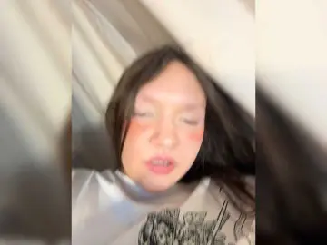 Bongacams Watch Live Sex Cams of Cute-Lolly