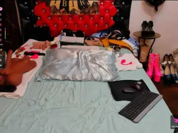 Bongacams Live Sex Cam of sweetslaveank