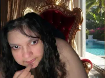 Bongacams Live Sex Cam of DUMBHOEMELANIE
