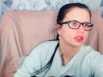 Bongacams Nude Webcam of CleaTattoo