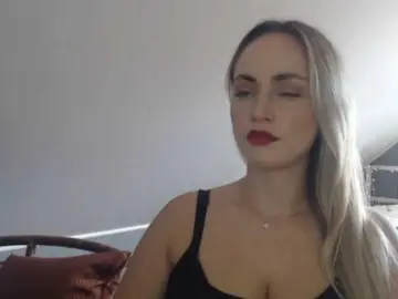 Bongacams Adult Webcam of ScarlettXQueen