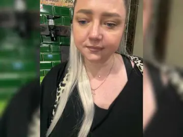 Bongacams Sex Chat of KiraMalina