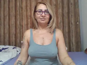 Bongacams Live Porn of chaudeevely