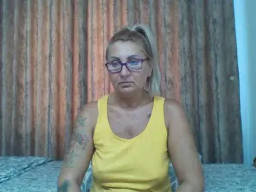 Bongacams Best live sex cam show of chaudeevely