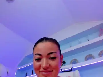 Bongacams Free Porn Cam of TouchMyTattoo