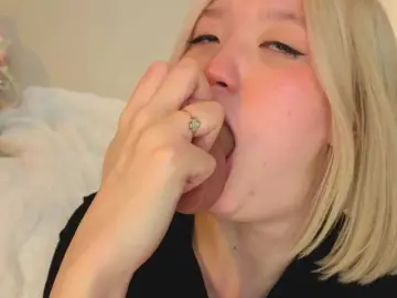 Bongacams Watch Live Sex Cams of milli-sunrise