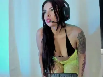 Bongacams Watch Live Sex Cams of ela-cute