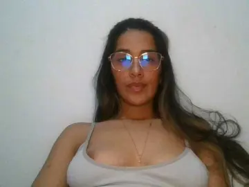Bongacams Sex Cam of JuanaBrunette