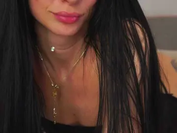 Bongacams Nude Webcam of MissSophiie