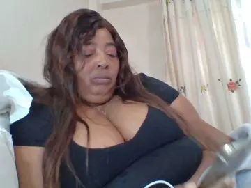 Bongacams Watch Live Sex Cams of pussylips53