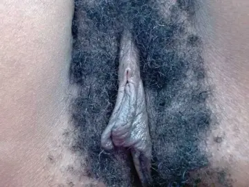 Bongacams Watch Live Sex Cams of Skinybitchx