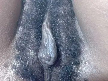Bongacams Free Live Porn of Skinybitchx