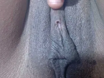 Bongacams Free Live Porn of Skinybitchx
