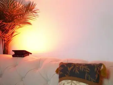 Bongacams Nude Webcam of AileenKiss