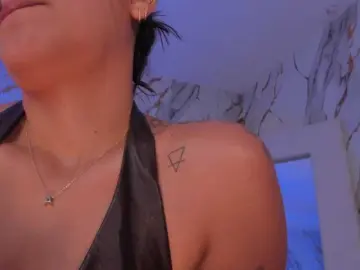 Bongacams Live Porn of AllyJensen