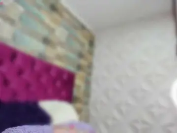 Bongacams Watch Live Sex Cams of LITTLE-NESSA