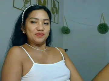 Bongacams Watch Live Sex Cams of jennahshampoo