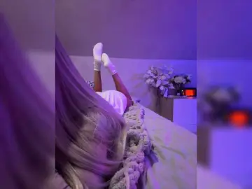 Bongacams Free Live Porn of HollyPolly111
