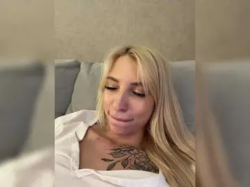 Bongacams Live Sex of EwaBrown