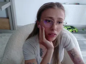 Bongacams Free Live Porn of DiddySweet1