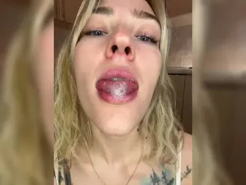 Bongacams Nude Webcam of Looonacom