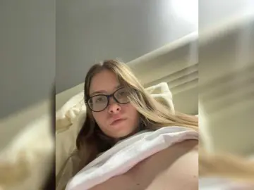 Bongacams Watch Live Sex Cams of Luxukisska