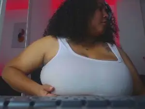 Cam4 Live Porn of Ayliinn_