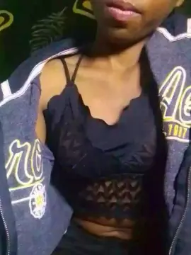 Cam4 Watch Live Sex Cams of alexiah3