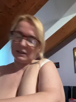 Cam4 Free Porn Cam of lucestellata