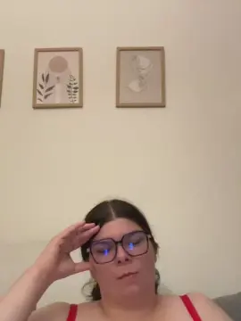 Cam4 Live Porn of beb2hot