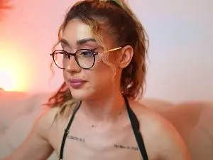 Cam4 Adult Video Chat of AileenKiss