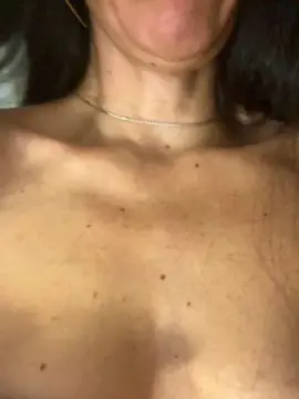 Cam4 Nude Webcam of Hotmilf