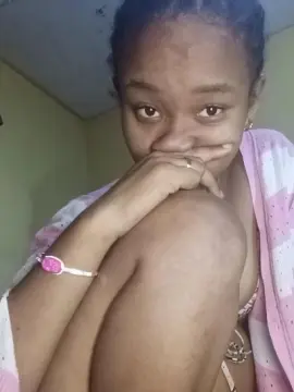 Cam4 Free Porn Cam of mayrahqueen