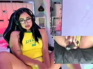 Cam4 Live Sex of Alice_Roys