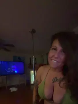 Cam4 Watch Live Sex Cams of RosieBloomzXXX