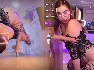 Cam4 Sex Cam of CamilaVegas_