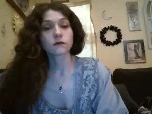Cam4 Private Sex Chat of QueenCrimson