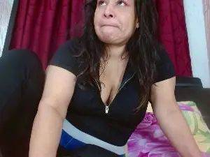 Cam4 Free Live Porn of camila_saldana